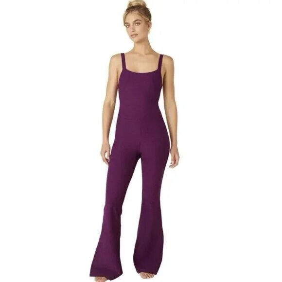 NWT Beyond Yoga Spacedye Hit the Scene Purple Jumpsut - Picture 1 of 1